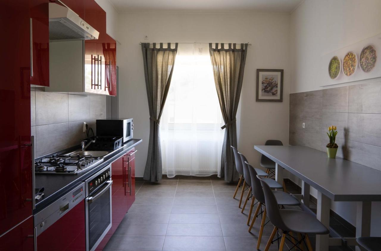 Kunfoglalas Apartmanhaz Kisujszallas Zewnętrze zdjęcie